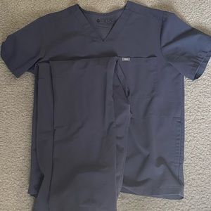 Men’s Figs Scrub Set